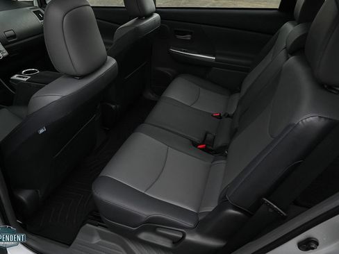 Used 2012 Toyota Prius V Two image 18