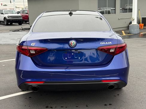 Used 2022 Alfa Romeo Giulia Sprint AWD/4WD image 5