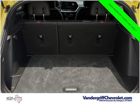 Certified 2025 Chevrolet Trax RS w/ Driver Confidence Package FWD image 24