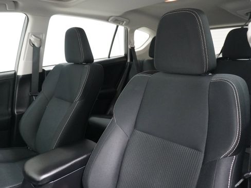 Used 2013 Toyota RAV4 XLE AWD/4WD image 11