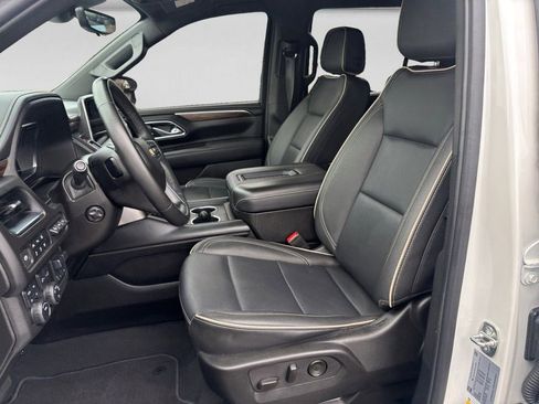 Used 2024 Chevrolet Tahoe Premier AWD/4WD image 10