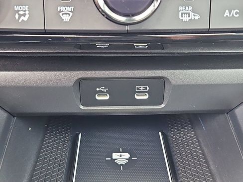 Used 2023 Honda Accord Touring image 18