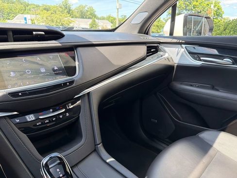 Used 2025 Cadillac XT5 Premium Luxury AWD/4WD image 31