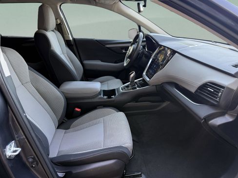 Used 2024 Subaru Outback Premium image 37