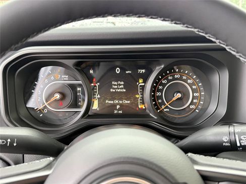 New 2026 Jeep Gladiator Sport AWD/4WD image 25