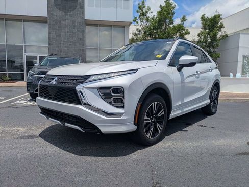Used 2023 Mitsubishi Eclipse Cross SEL AWD/4WD image 9
