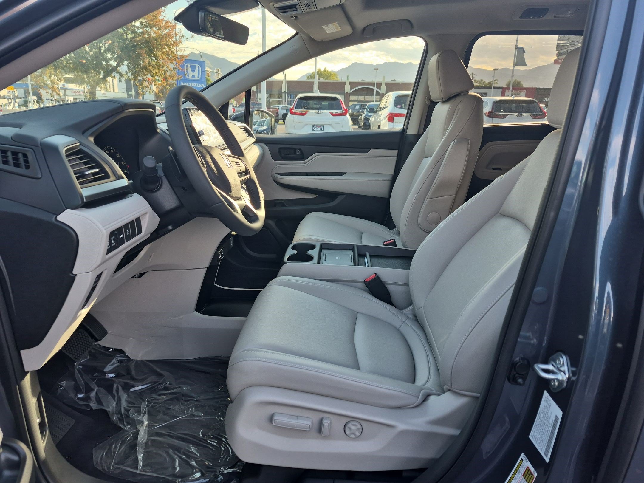 New 2027 Honda Odyssey EX-L image 15