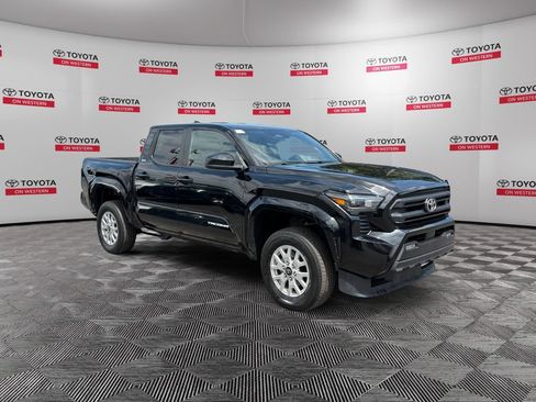 Used 2024 Toyota Tacoma SR5 AWD/4WD image 3