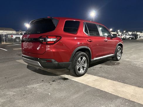 Certified 2025 Honda Pilot EX-L image 7