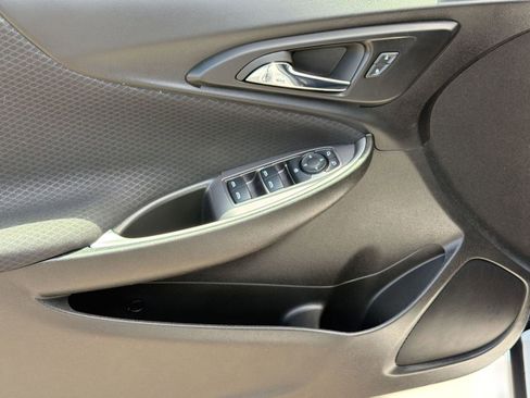 Used 2023 Chevrolet Malibu LS FWD image 12