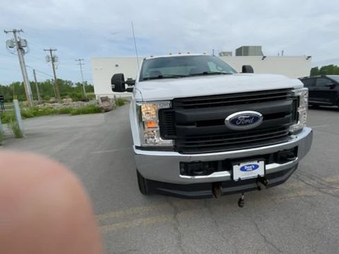 Certified 2019 Ford F250 XL w/ XL Value Package AWD/4WD image 3