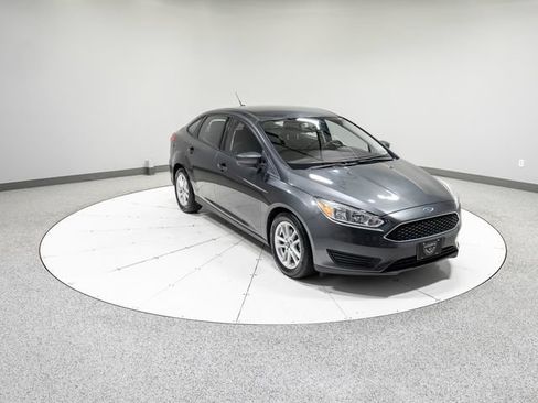 Used 2018 Ford Focus SE FWD image 27
