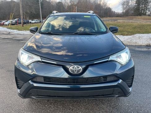 Used 2018 Toyota RAV4 LE image 11