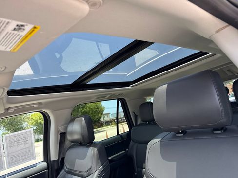 Certified 2025 Ford Expedition Active RWD image 9