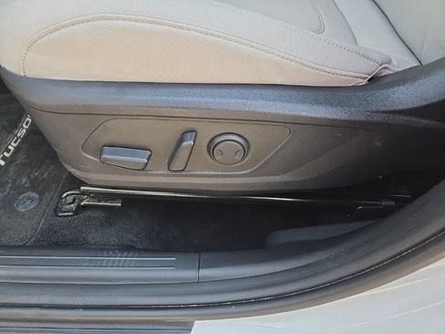 Used 2025 Hyundai Tucson SEL FWD image 36