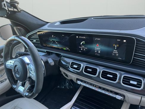 Used 2023 Mercedes-Benz GLS 63 AMG 4MATIC image 38