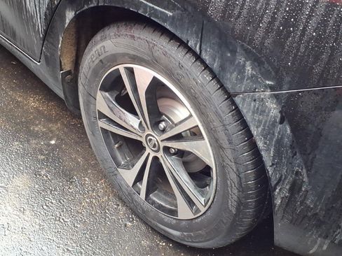 Used 2023 Nissan Sentra SV image 19