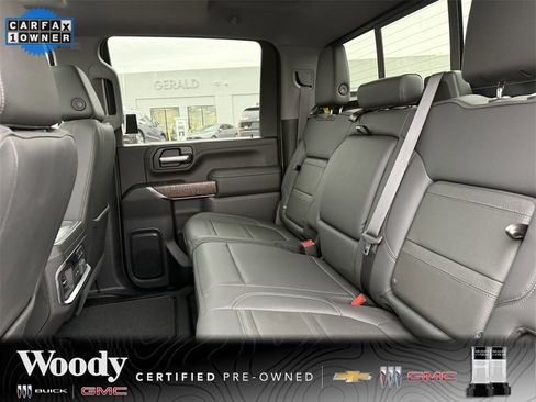 Certified 2021 GMC Sierra 2500 Denali w/ Denali Black Diamond Edition image 33