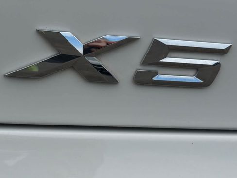 Used 2025 BMW X5 xDrive50e w/ Climate Comfort Package AWD/4WD image 12