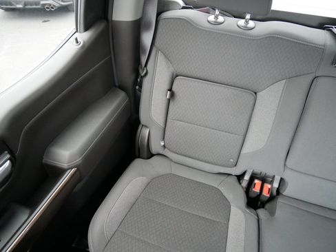 Used 2022 Chevrolet Silverado 1500 LT Trail Boss w/ Safety Package AWD/4WD image 12