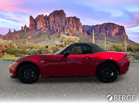 New 2026 MAZDA MX-5 Miata Club w/ Interior Package RWD image 3