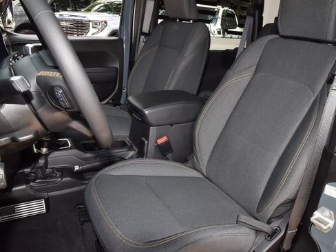 Used 2024 Jeep Wrangler Sport AWD/4WD image 15