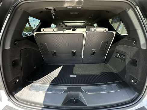 Certified 2024 Cadillac Escalade Sport w/ LPO, ONYX Package image 33