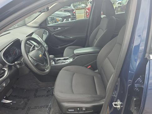 Used 2022 Chevrolet Malibu LT FWD image 9