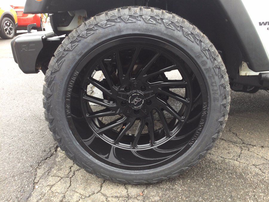 Used 2017 Jeep Wrangler Unlimited Sport AWD/4WD image 30