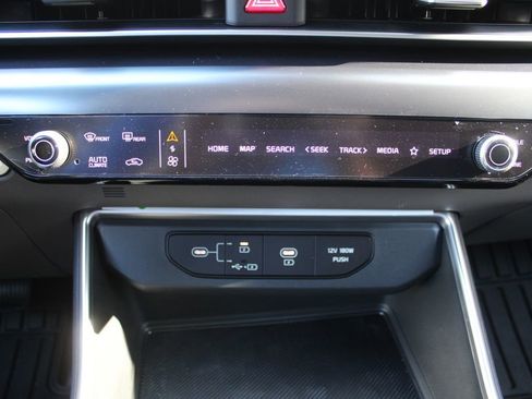 New 2026 Kia Carnival FWD image 45