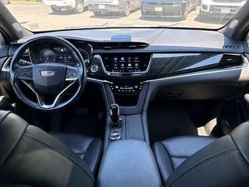 Used 2023 Cadillac XT6 Premium Luxury AWD/4WD image 8