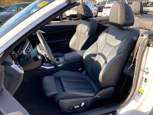 Used 2024 BMW 430i Convertible w/ Convenience Package image 7