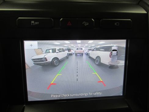 Used 2021 Ford F250 XLT w/ XLT Premium Package AWD/4WD image 33