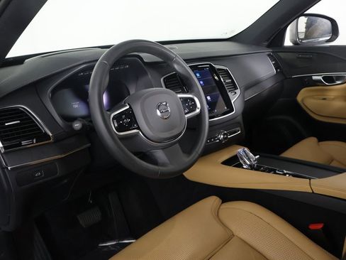 Used 2024 Volvo XC90 B6 Ultimate w/ Protection Package Premier image 33