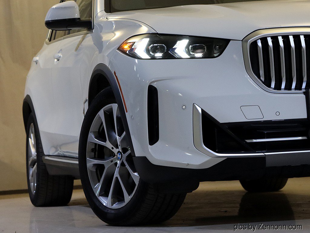 Used 2026 BMW X5 xDrive50e w/ Climate Comfort Package AWD/4WD image 4