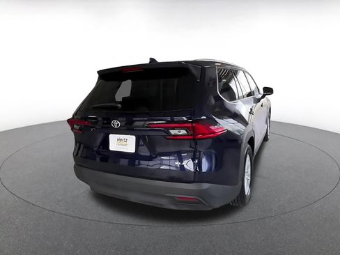 Used 2025 Toyota Grand Highlander LE image 18