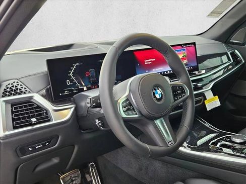 New 2026 BMW X5 xDrive40i w/ M Sport Package image 3