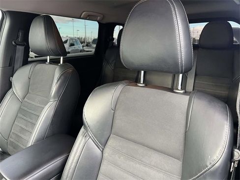 Used 2022 Mitsubishi Outlander SE image 24