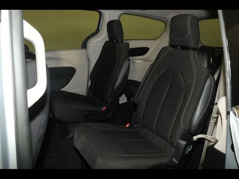 Used 2023 Chrysler Voyager LX FWD image 28