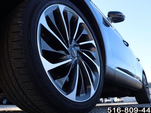 Used 2020 Lincoln Aviator Reserve w/ Equipment Group 202A image 15