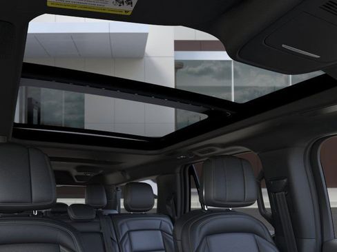 New 2025 Lincoln Navigator L Reserve w/ Jet Appearance Package AWD/4WD image 22