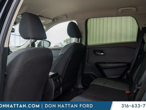 Used 2023 Nissan Rogue SV AWD/4WD image 24