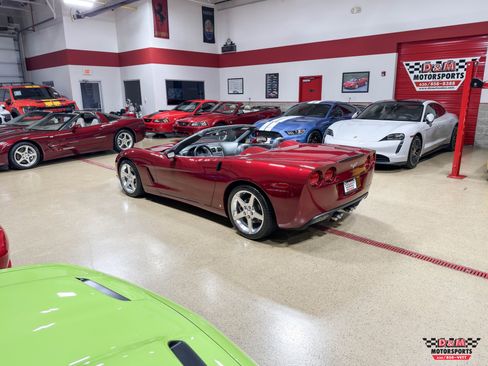 Used 2007 Chevrolet Corvette Convertible w/ Preferred Equipment Group image 42