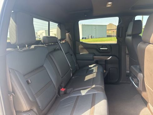 Used 2021 GMC Sierra 1500 Denali w/ Denali Ultimate Package AWD/4WD image 10