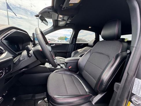 Used 2023 Ford Escape ST-Line Select w/ Tech Pack #2 AWD/4WD image 16