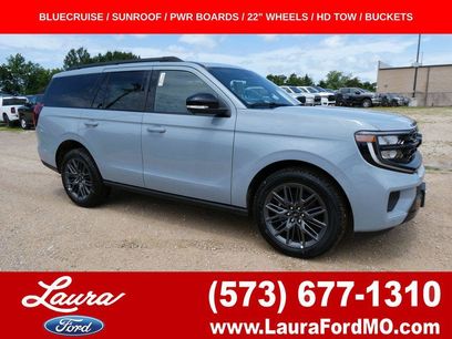 New 2027 Ford Expedition Platinum w/ Stealth Appearance Package