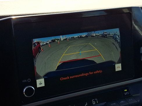 Used 2025 Toyota Camry LE FWD image 18