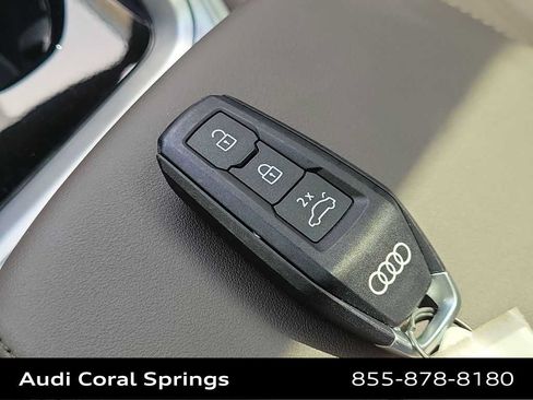 Certified 2025 Audi Q5 Premium w/ Convenience Package AWD/4WD image 20