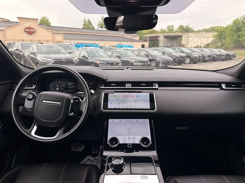 Used 2019 Land Rover Range Rover Velar R-Dynamic SE AWD/4WD image 18