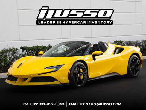 Used 2025 Ferrari SF90 Spider image 1